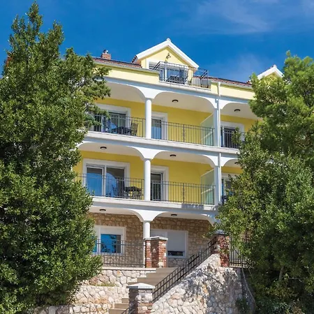 Appartamento Awesome In W/ Outdoor Swimming Pool, Wifi And 2 Bedrooms *