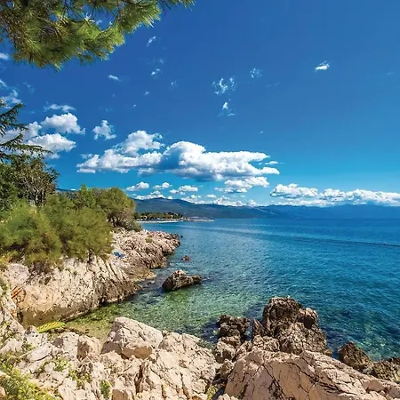 Awesome In W/ Outdoor Swimming Pool, Wifi And 2 Bedrooms Appartamento *